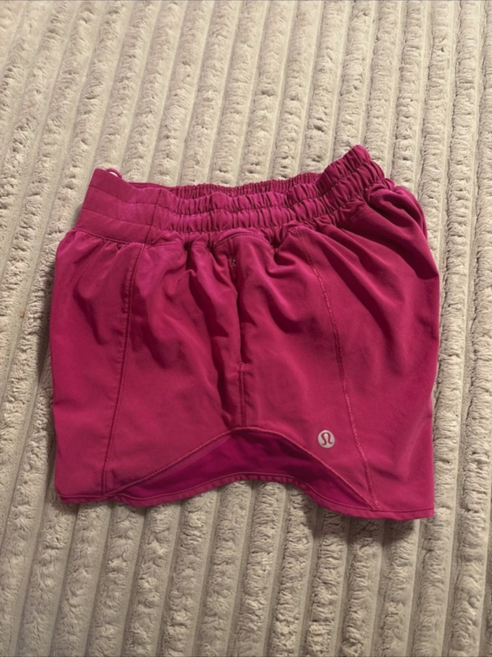 lululemon Hotty Hot Short Ripened Raspberry 4” - Picture 3 of 9